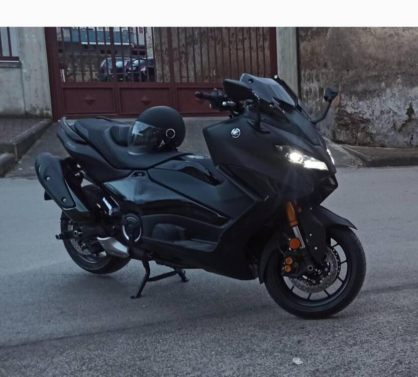 Yamaha T-Max 560 Tech Max (2022 - 24) (3)