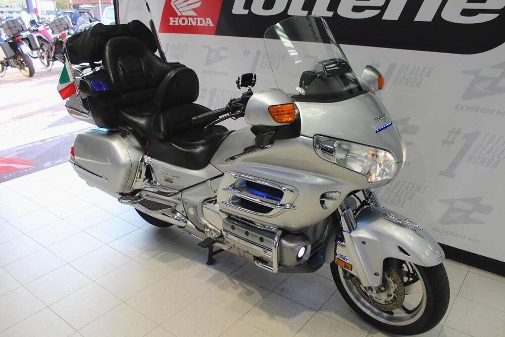 Honda GL 1800 Gold Wing (2007 - 11) (3)