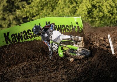 Kawasaki enduro e cross 2025 in prova per il Green Weekend