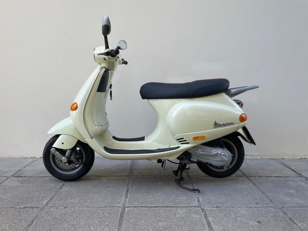 Vespa 125 ET4 (1996 - 01) (3)