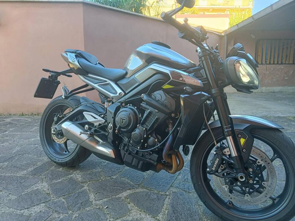 Triumph Street Triple 765 R (2023 - 24)