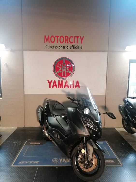 Yamaha T-Max 560 (2022 - 24) (2)