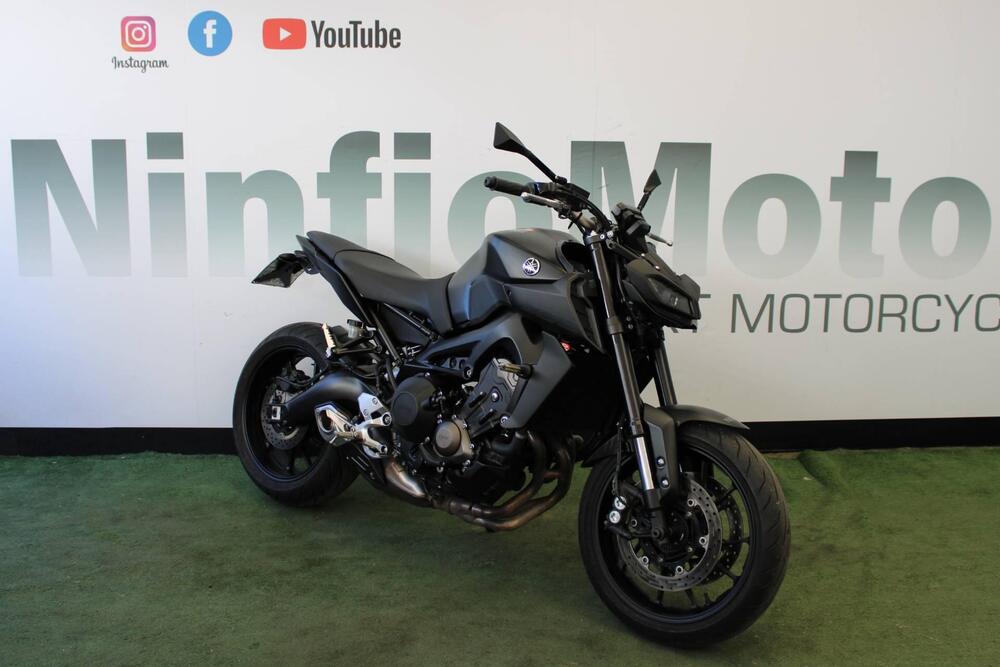 Yamaha MT-09 (2017 - 20) (2)