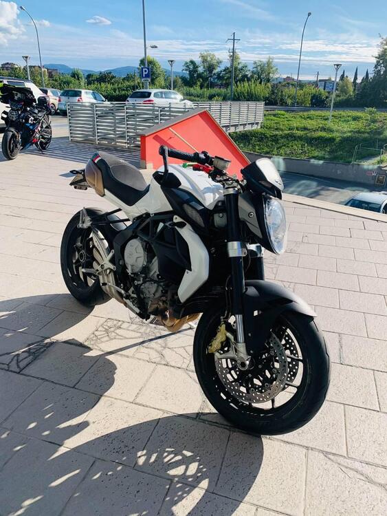 MV Agusta Brutale 675 (2011 - 15) (4)