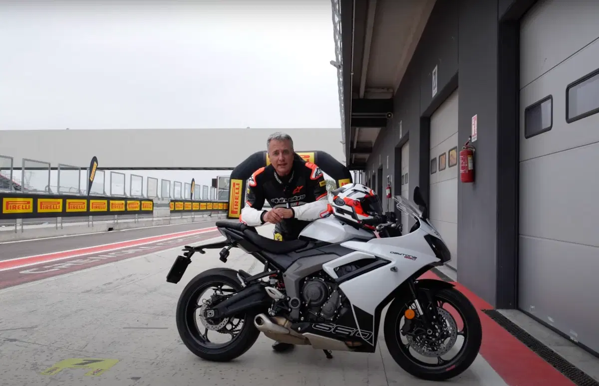 Al Pirelli Day con la Triumph Daytona 660