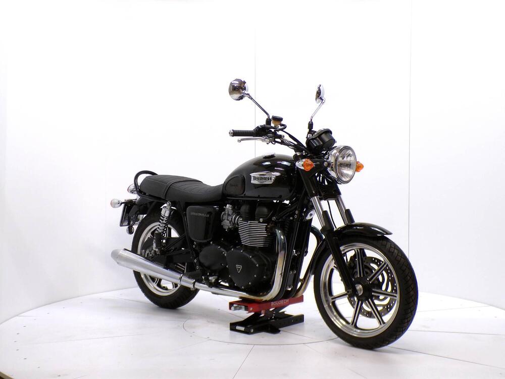 Triumph Bonneville (2007 - 16) (2)