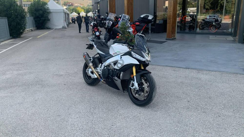 Aprilia Tuono 1100 V4 (2021 - 24) (2)