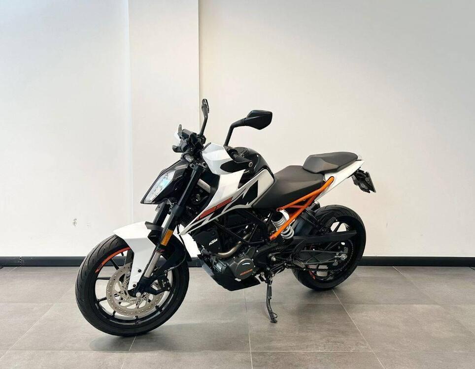 KTM 125 Duke (2021 - 23) (4)