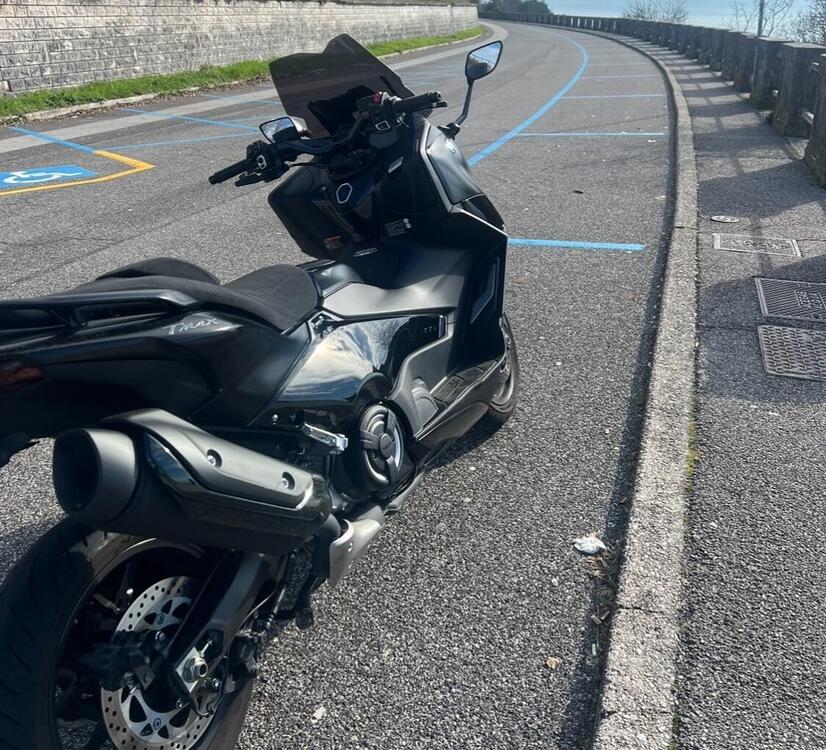 Yamaha T-Max 560 Tech Max (2022 - 24) (5)