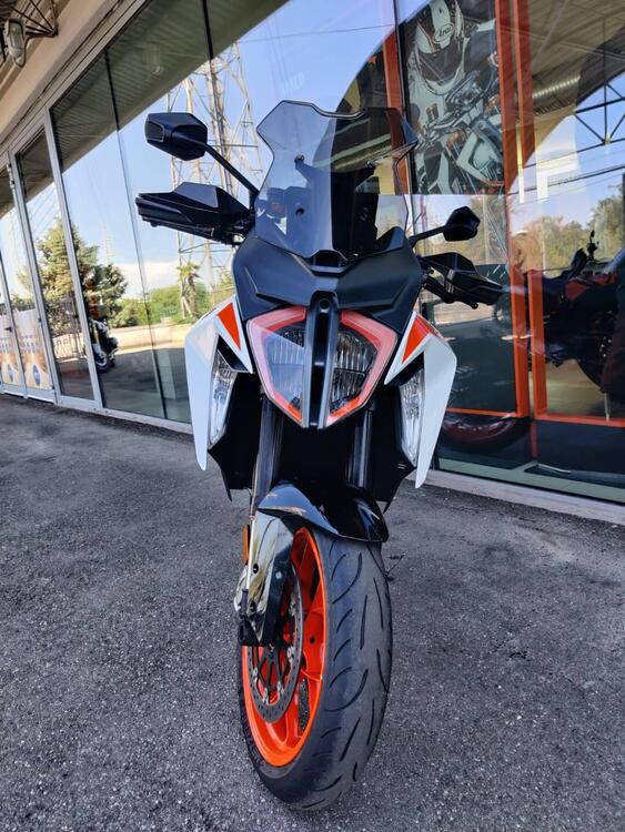 KTM 1290 Super Duke GT (2019 - 20) (2)