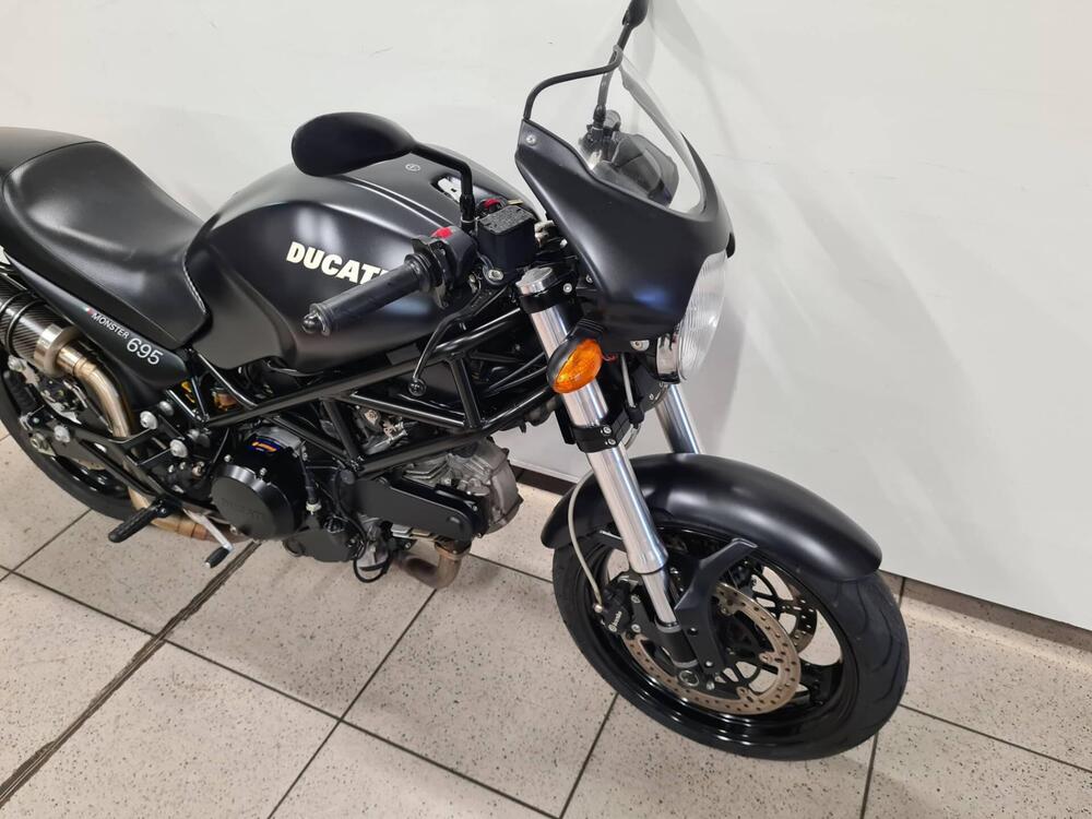 Ducati Monster 695 (2006 - 08) (4)