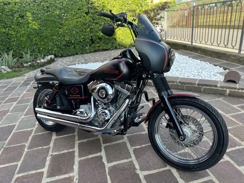 Harley-Davidson 1584 Super Glide Custom (2007) - FXDC