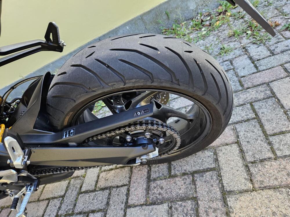 Triumph Street Triple RS (2020 - 22) (4)