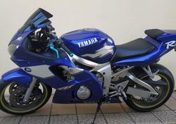 Yamaha YZF R6 (1999 - 00) usata