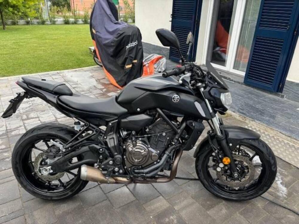 Yamaha MT-07 (2017 - 18) (2)