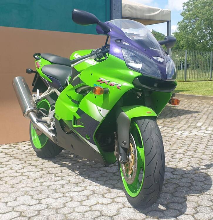 Kawasaki Ninja 900 ZX-9R (1998 - 01)