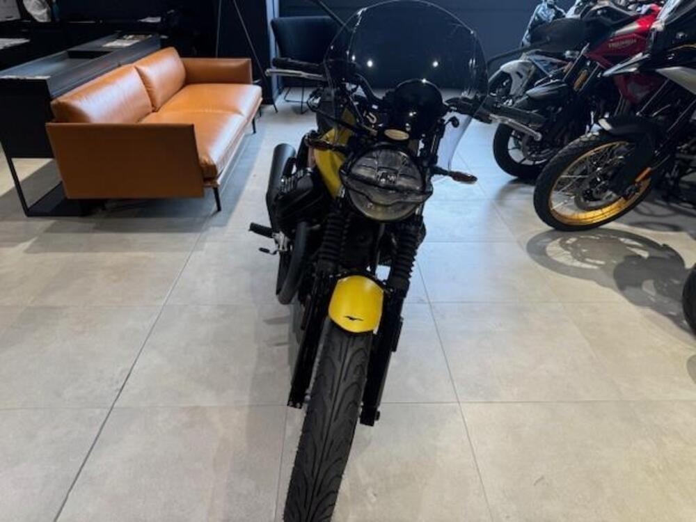 Moto Guzzi V7 Stone (2021 - 24) (3)