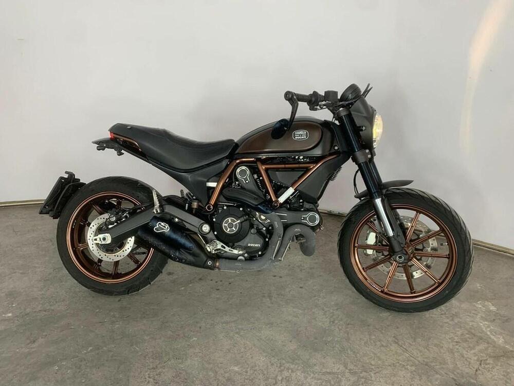 Ducati Scrambler 800 Night Shift (2021 - 22)