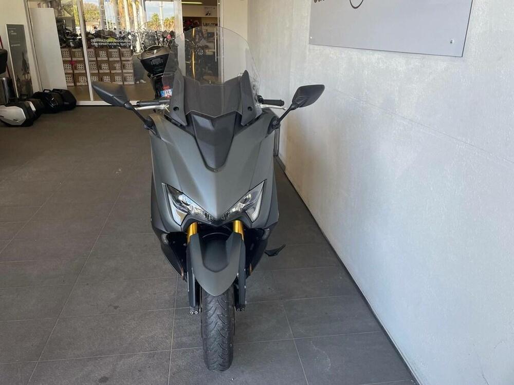 Yamaha T-Max 560 Tech Max (2021) (2)