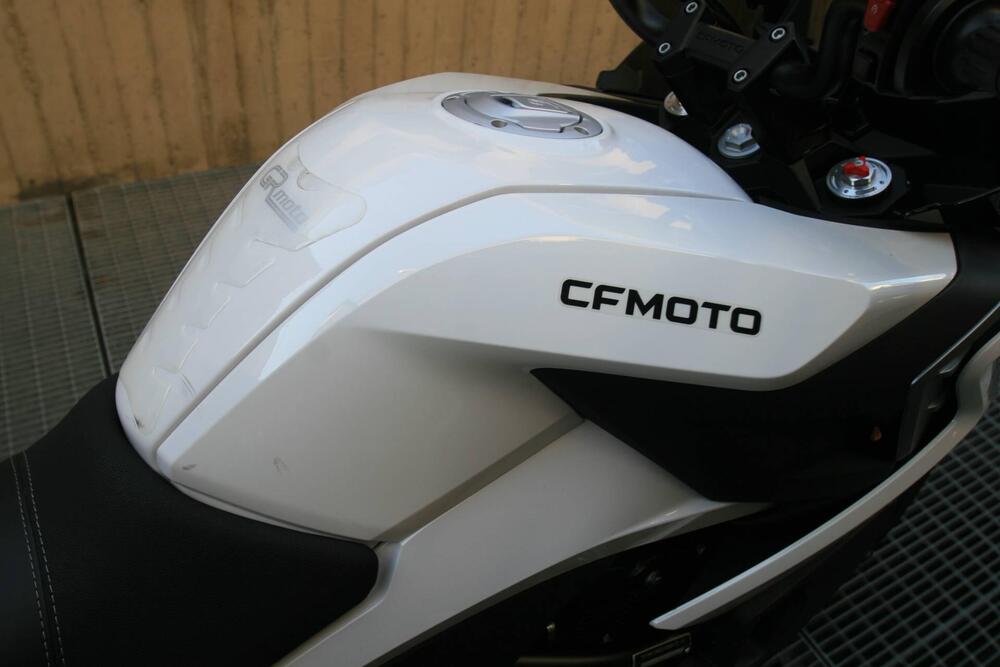 CFMOTO 700MT (2024) (2)