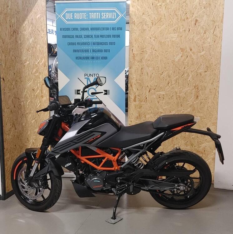 KTM 125 Duke (2021 - 23) (2)