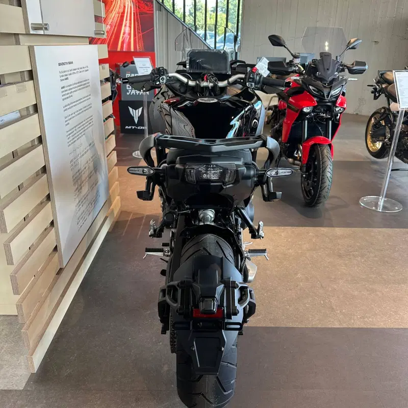 Yamaha Niken 890 GT (2023 - 26) (2)