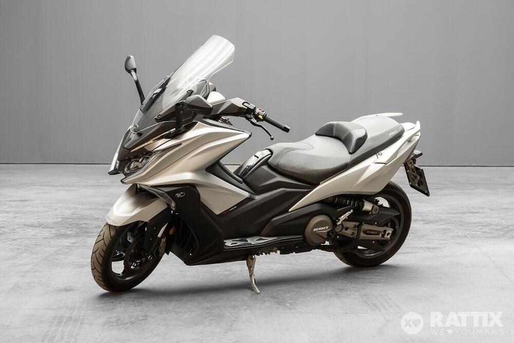 Kymco AK 550 (2017 - 19) (2)