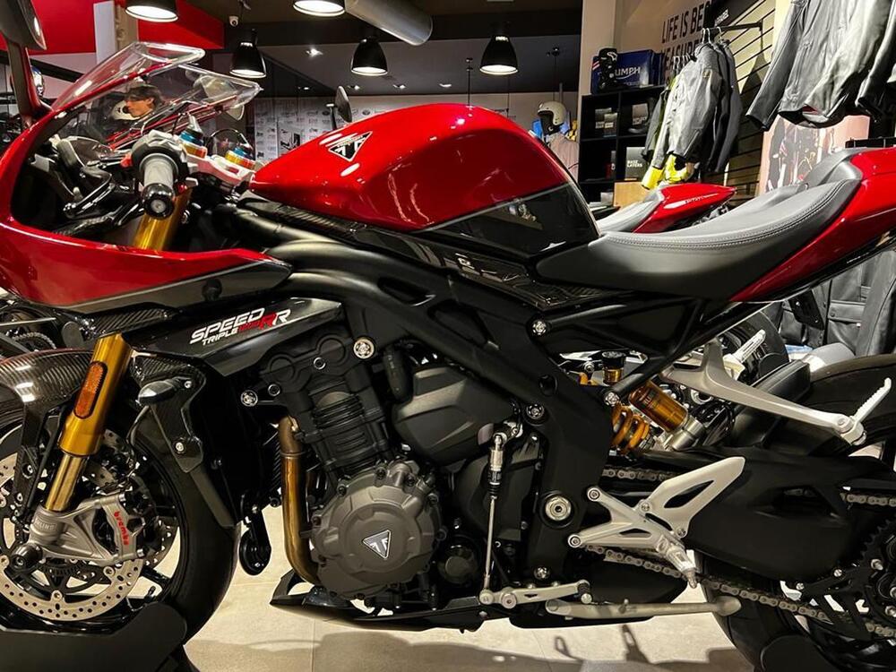 Triumph Speed Triple 1200 RR (2022 - 24) (2)