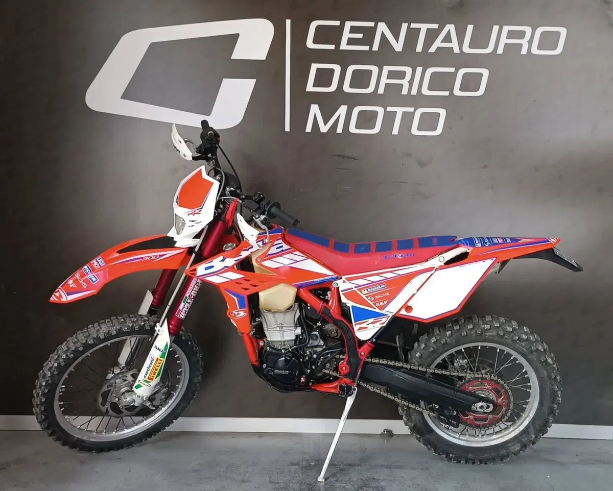 Betamotor RR 350 4T Enduro Racing EFI (2016) (2)