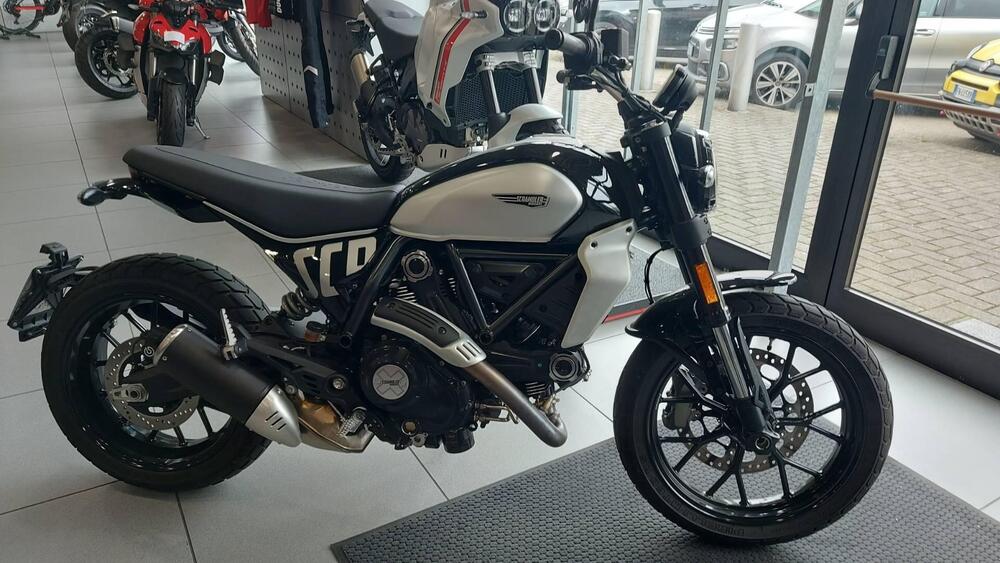 Ducati Scrambler 800 Icon (2023 - 24)