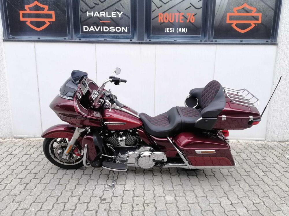 Harley-Davidson 107 Road Glide Ultra (2017 - 18) - FLTRU (4)