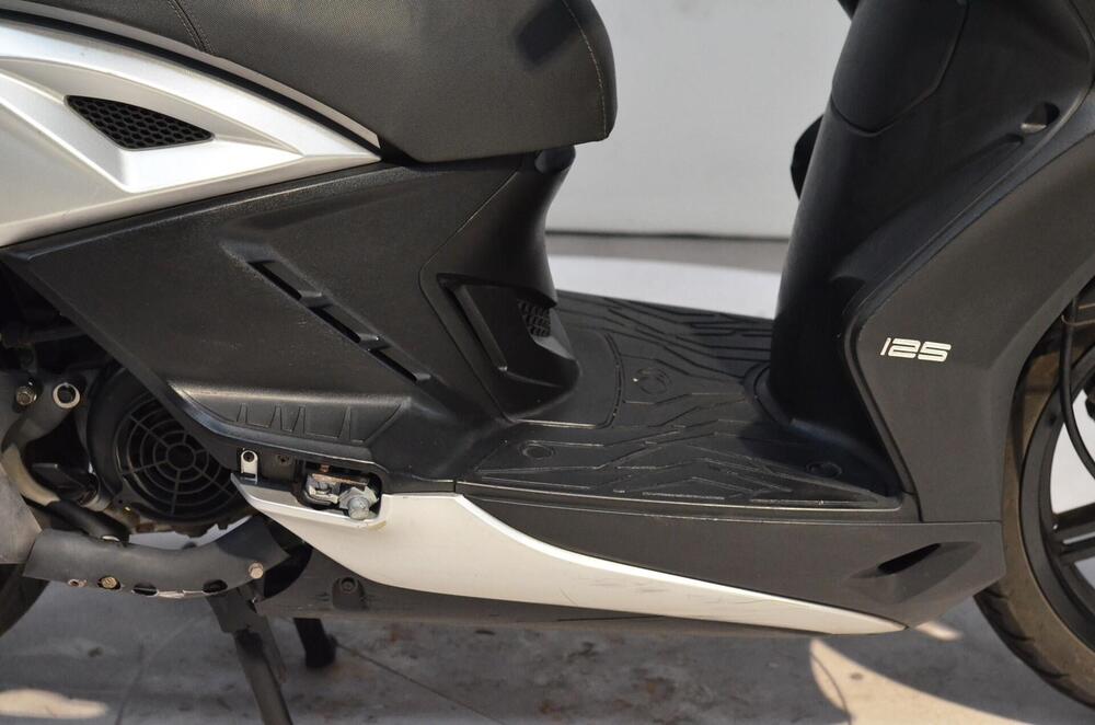 Kymco Agility 125 R16 + (2015 - 17) (3)