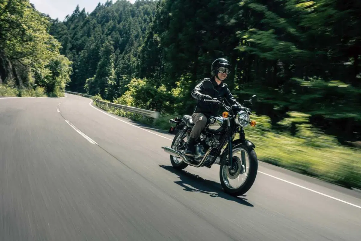 Kawasaki W230 e Meguro S1: è ufficiale arrivano anche in Italia! (14)