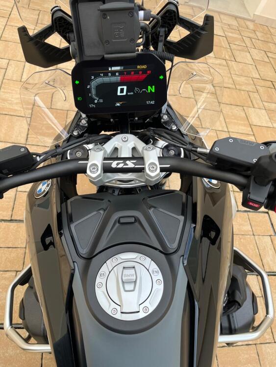 Bmw R 1300 GS Triple Black (2023 - 25) (3)