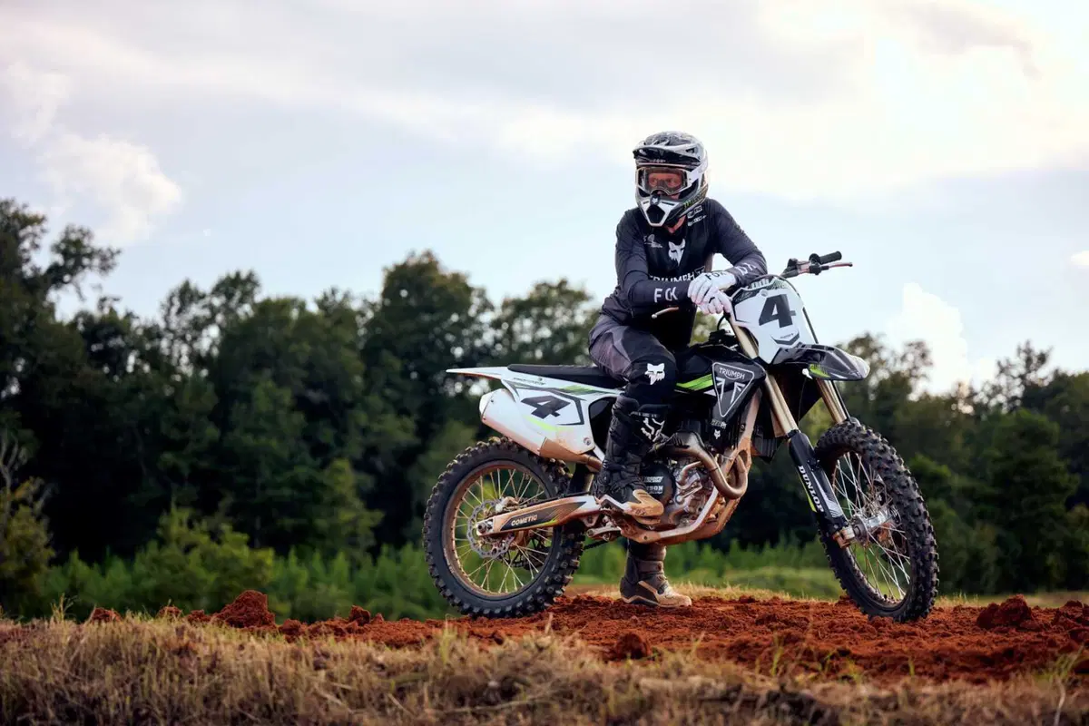 Triumph TF 450-RC: la novità offroad 2025 della casa inglese. Caratteristiche, dati tecnici e prezzo  [GALLERY] (10)