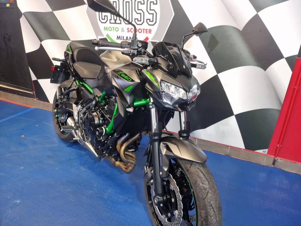 Kawasaki Z 650 (2021 - 25) (2)