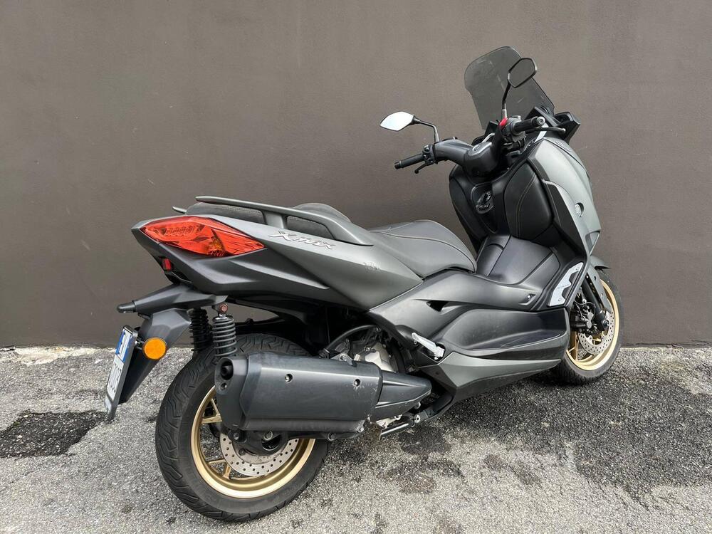 Yamaha X-Max 300 Tech Max (2021 - 24) (2)