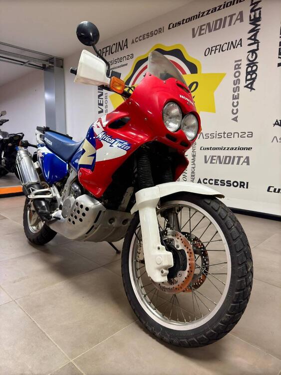 Honda Africa Twin XRV 750 (1996 - 02) (2)