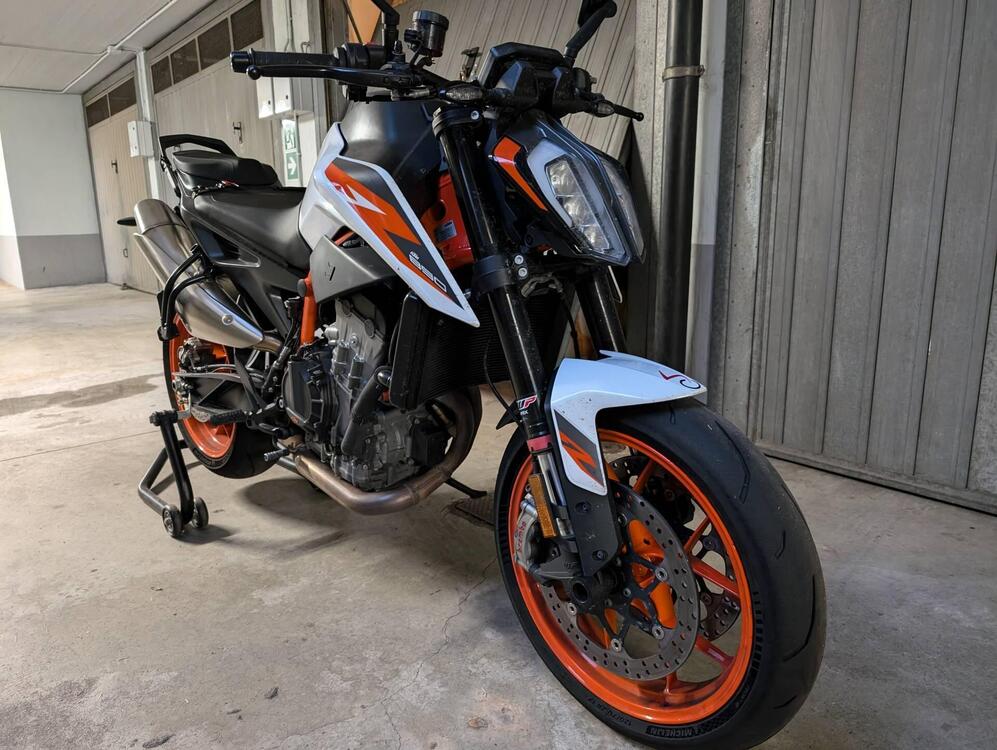 KTM 890 Duke R (2020) (2)