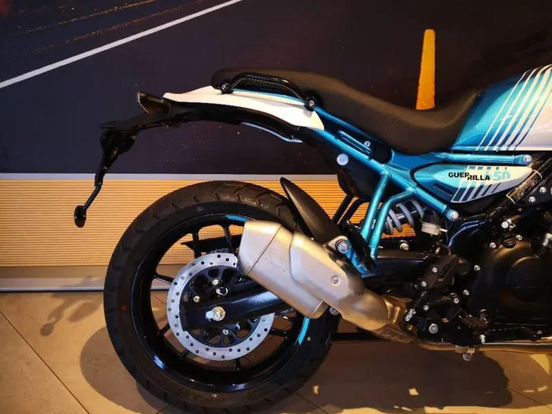 Royal Enfield Guerrilla 450 (2024 - 26) (5)