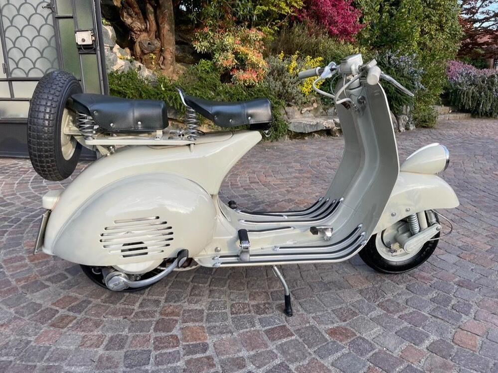 Piaggio Vespa (2)