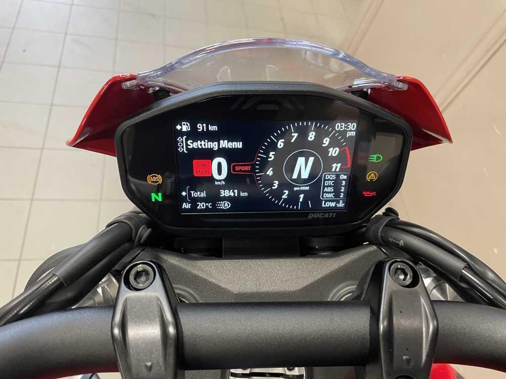 Ducati Monster 937 + (2021 - 24) (2)