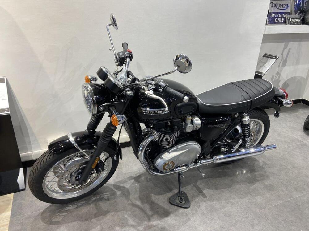 Triumph Bonneville T120 (2021 - 24) (4)