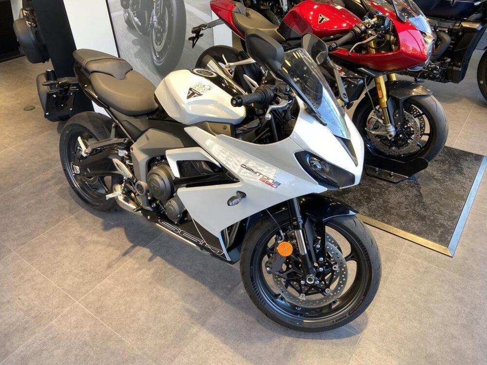 Triumph Daytona 660 (2024) (5)