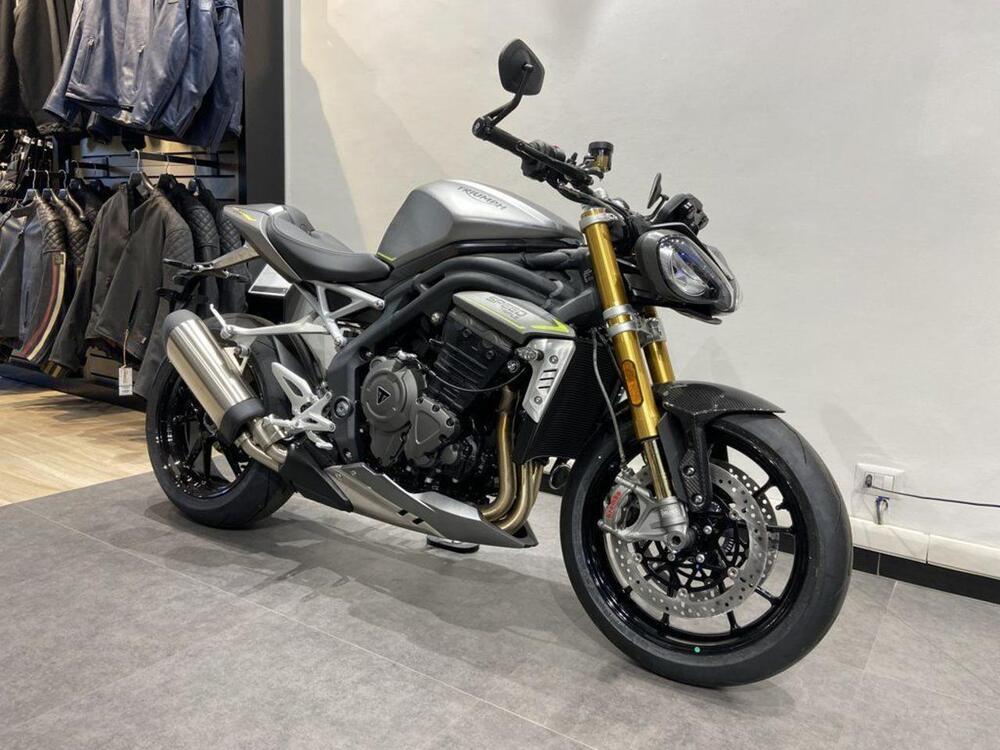 Triumph Speed Triple 1200 RS (2021 - 24) (4)