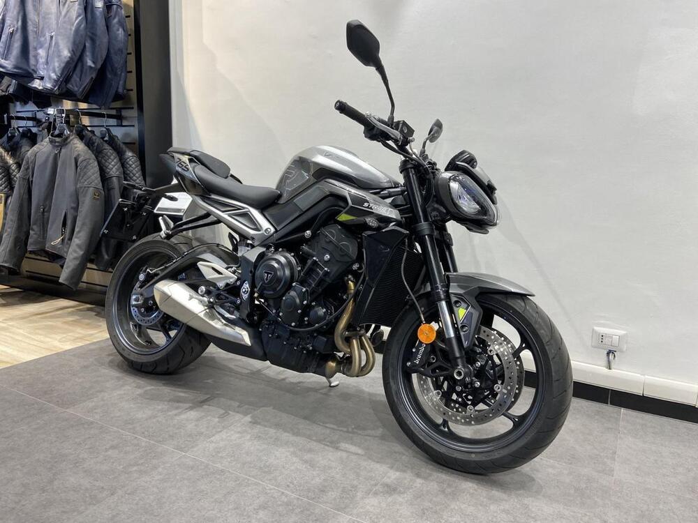 Triumph Street Triple 765 R (2023 - 24) (4)