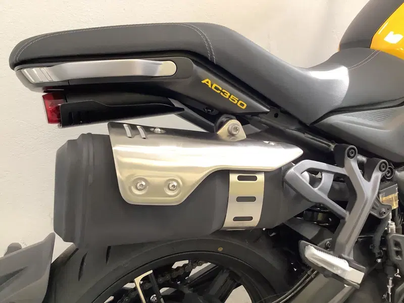 Voge Trofeo 350AC (2022 - 26) (9)