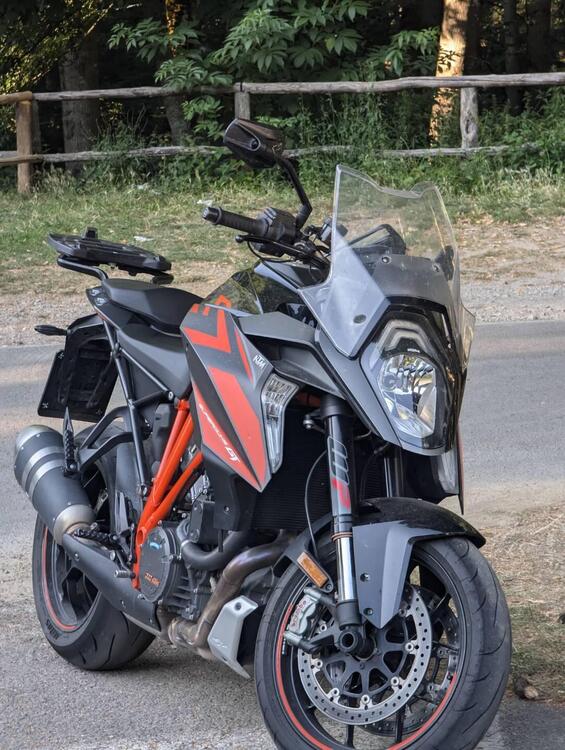 KTM 1290 Super Duke GT (2019 - 20)