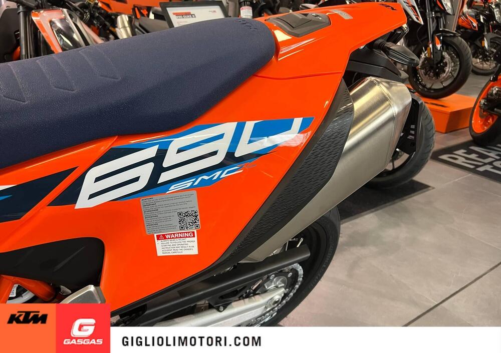 KTM 690 SMC R (2023 - 24) (4)