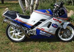 Honda VFR 400 R NC24 d'epoca